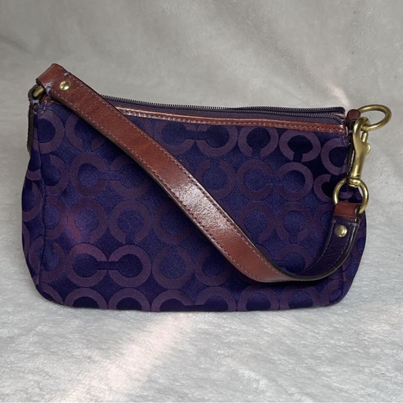 Coach hand bag. - Picture 2 of 2